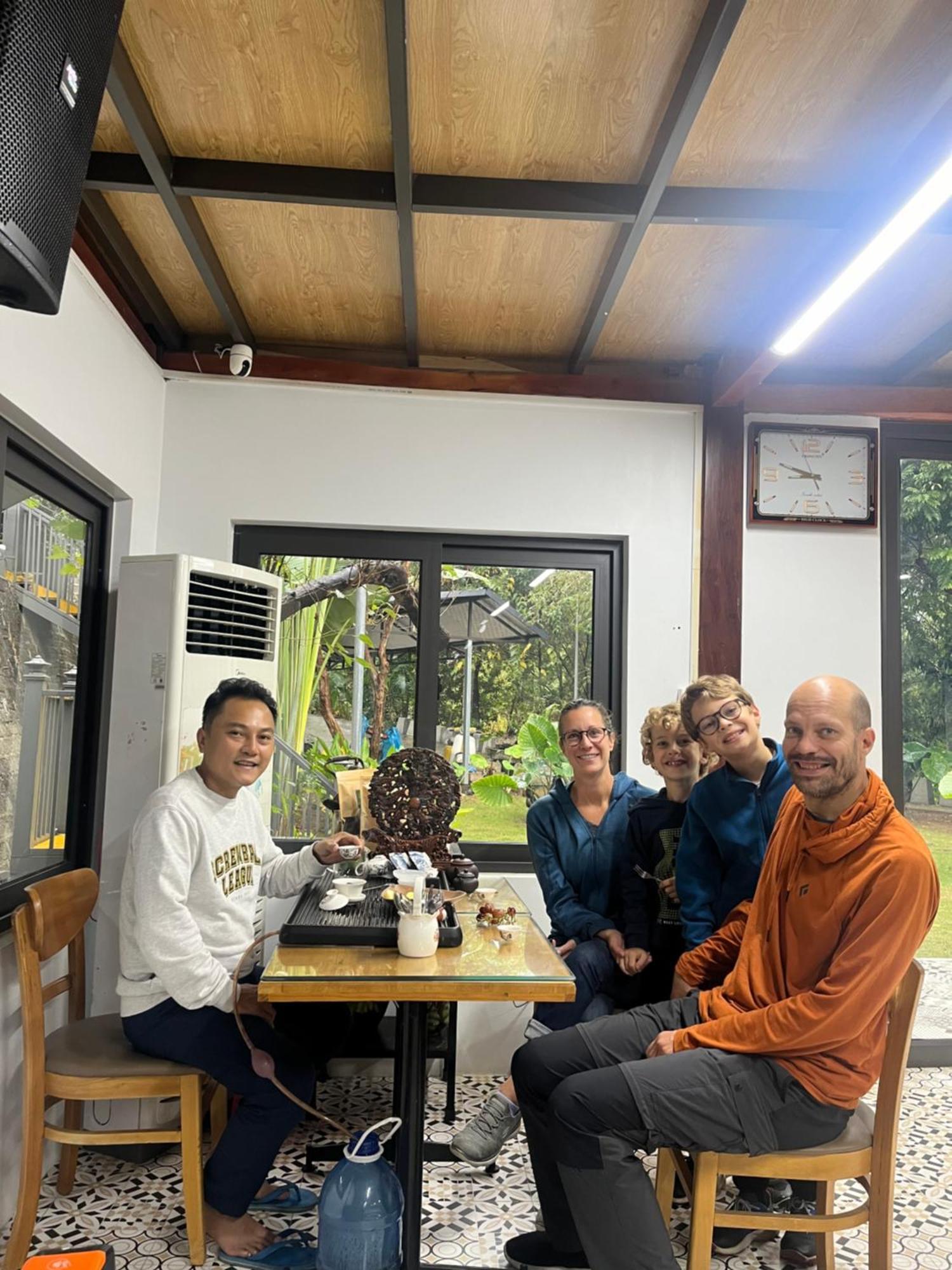 Lake House Ha Giang Esterno foto